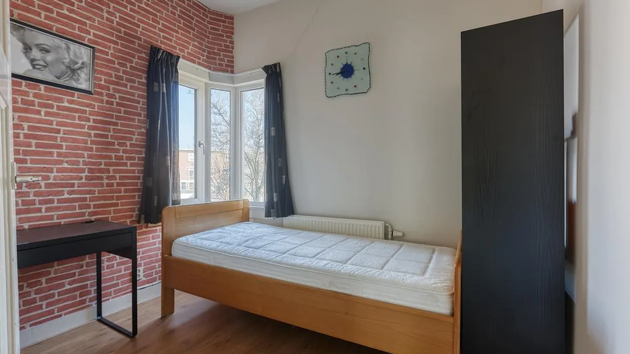 listing-2566a9ab-1242-4b88-9fbe-84843bef4e7d-220916167.jpg