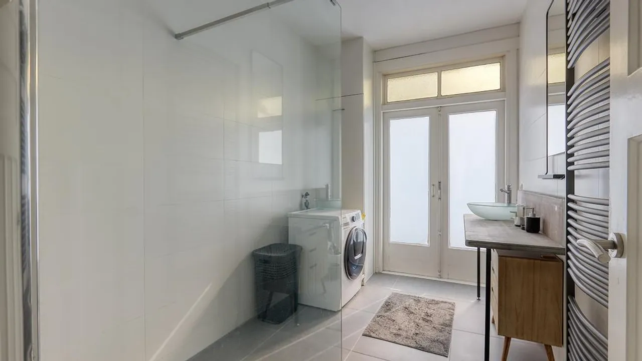 listing-15596a01-7513-45b7-8d56-0bcaf1700388-222879213.jpg