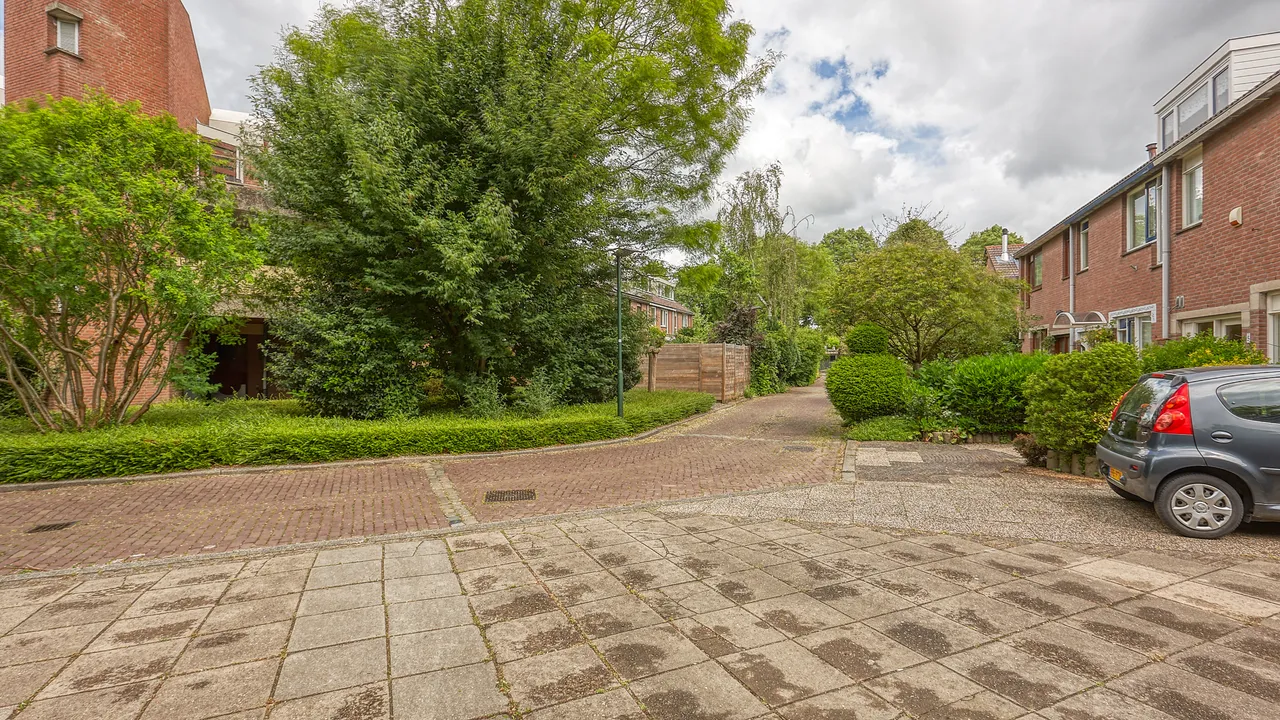 listing-34b369d7-7b84-42d3-8280-35afab2b1fe2-232619480.jpg
