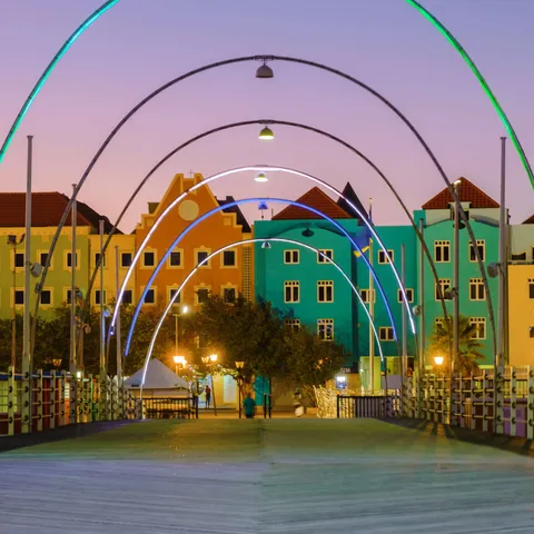 palmstonestockfoto3_2_Curacao_the_hidden_gem._1-2048x1152.jpg