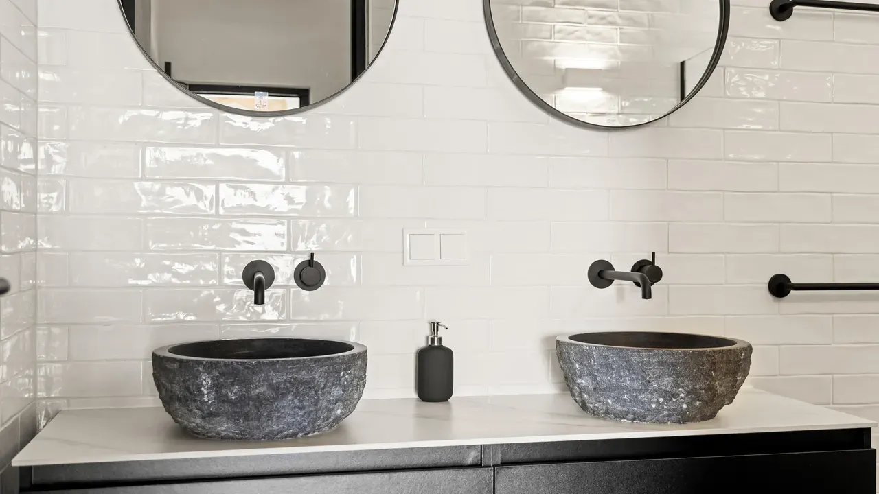 listing-4d10c659-8563-4bc0-a97a-0c972a8b6c14-256830870.jpg