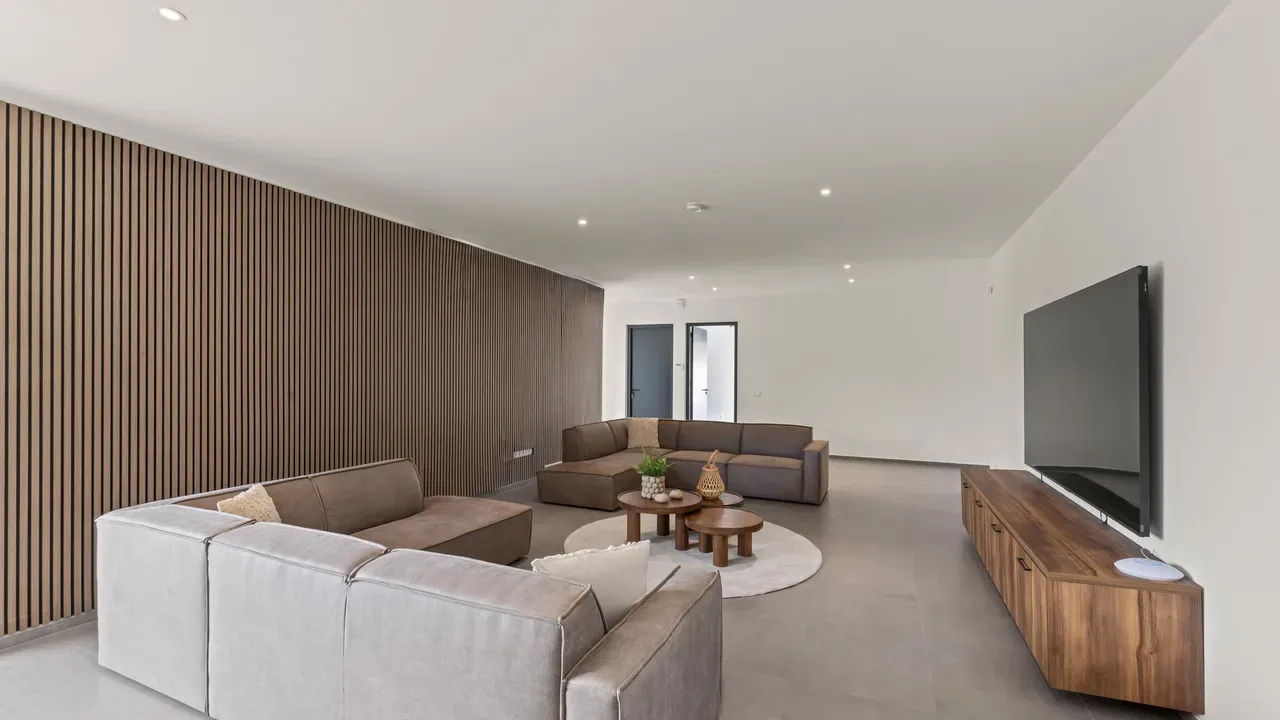 listing-3d68fdbf-3905-4cbf-ba8b-a70ee35ada40-256829196.jpg