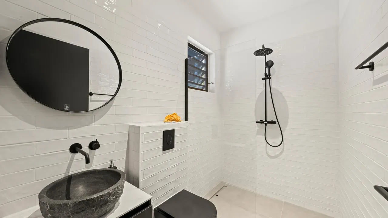 listing-709ad9d2-b4fe-4913-809b-749112b53022-256829134.jpg