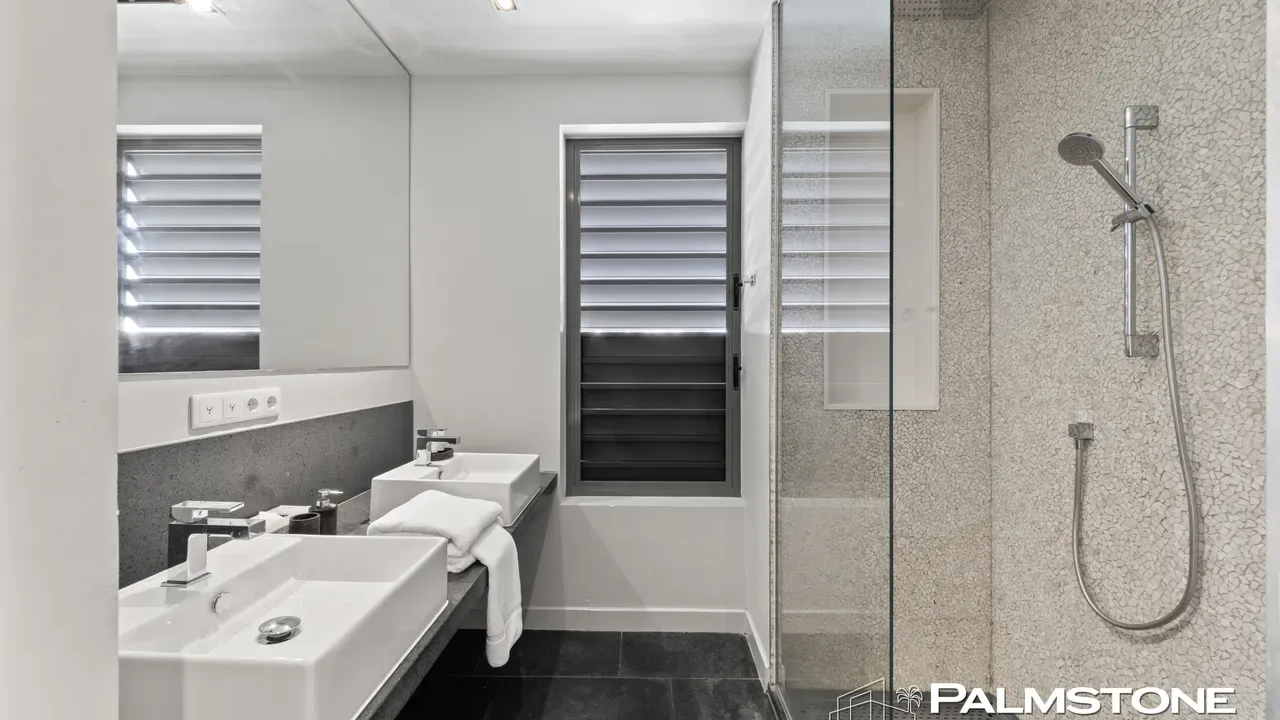 listing-c92f78ae-ec2a-444a-9043-08bd801b963a-238931098.jpg