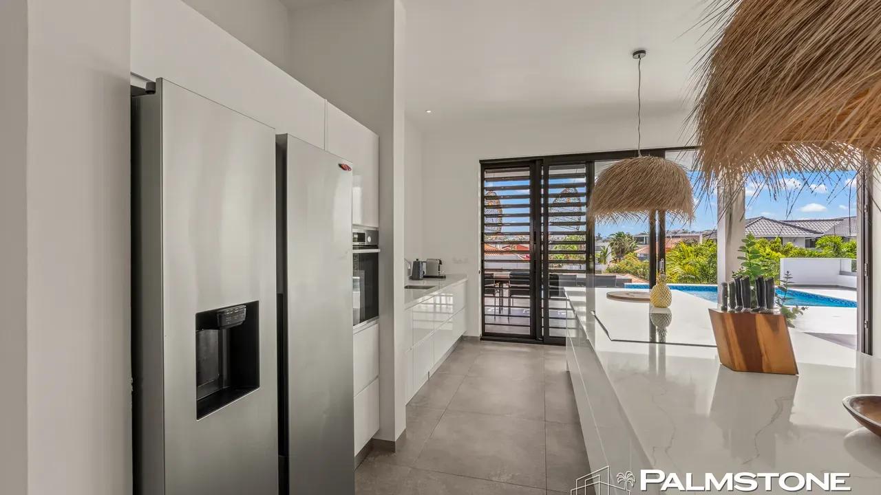 listing-c98c5245-5c30-4949-81ee-e99bdc1f75b8-233078994.jpg