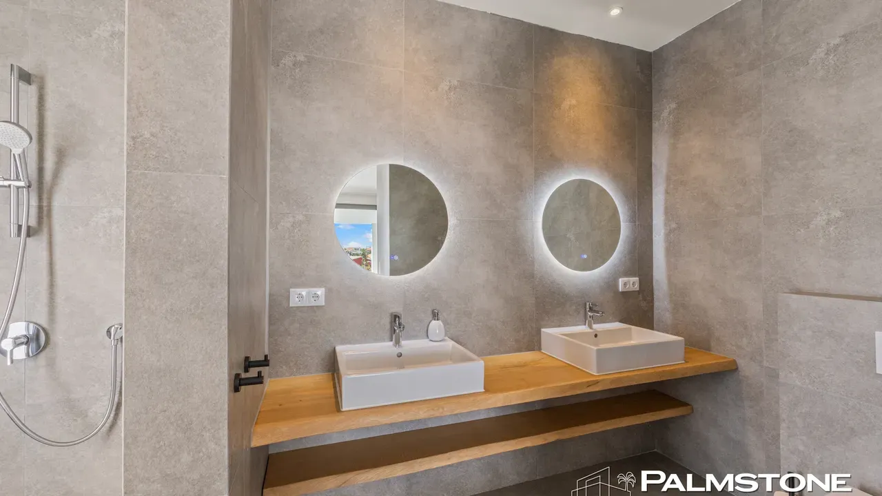 listing-2885193b-5c19-4b62-aa2c-4b04e966ef54-233079414.jpg