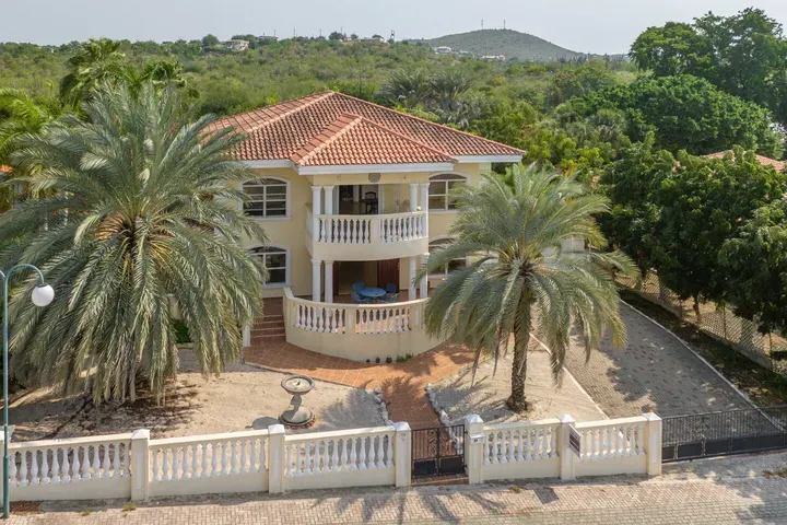 listing-77a50d6b-5b8c-4382-8dfc-6bf4b9646c90-210292645.jpg