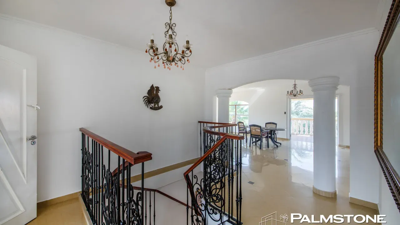 listing-14f7e845-149f-44b7-be1f-9c478894ab2e-210292621.jpg