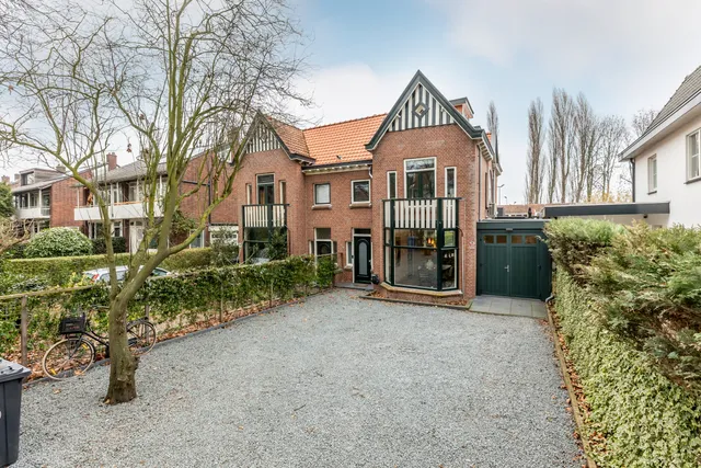 Photo 1 of Molenlaan 25