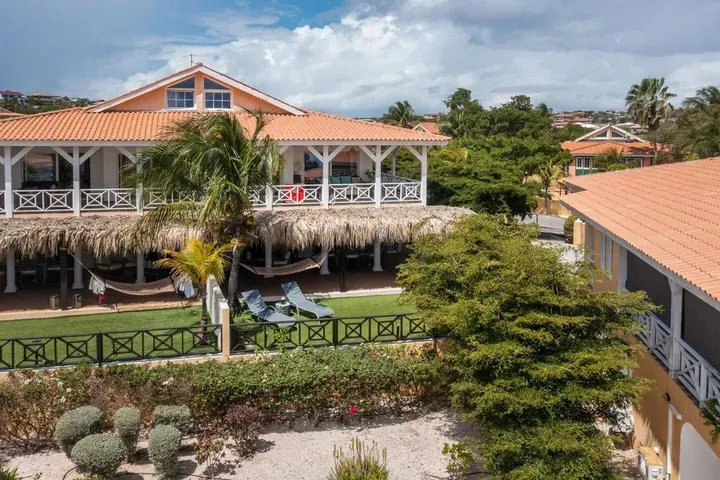 listing-beee5f8f-d538-4454-a8ef-8389a77d776f-210707781.jpg