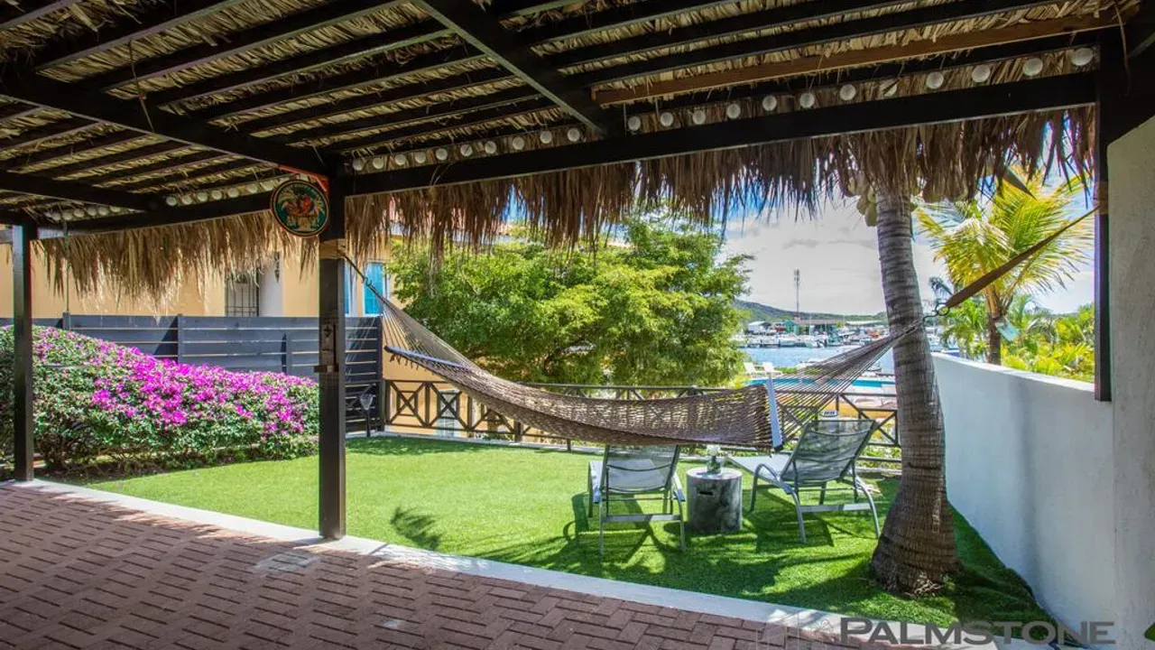 listing-d7dc4303-71d6-4967-9cb1-d6bf8ea41ff9-210707765.jpg