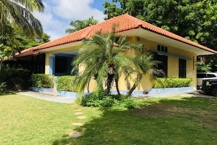 listing-fff51a81-2a69-4abc-985b-b5d20b4231d6-210708319.jpg