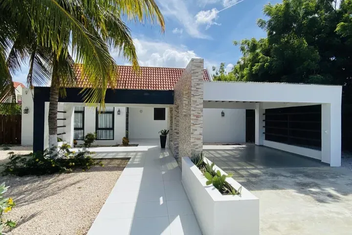 listing-58d56d72-fec9-467f-9ffc-a2d014373033-210707863.jpg