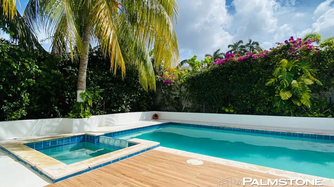 listing-bdf81da4-ff13-49a6-8a72-8c1dca62a44c-210707825.jpg