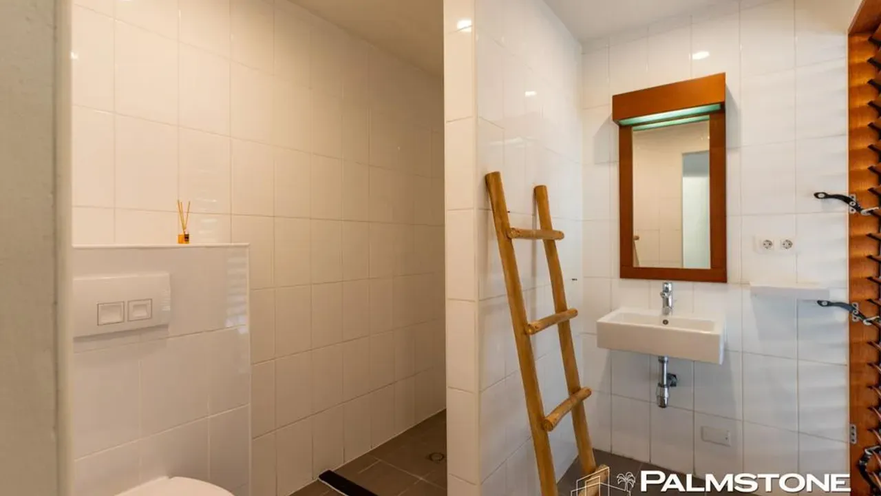 listing-7dcc6e5c-ee3c-48ba-977e-b763818d3f3c-210711669.jpg