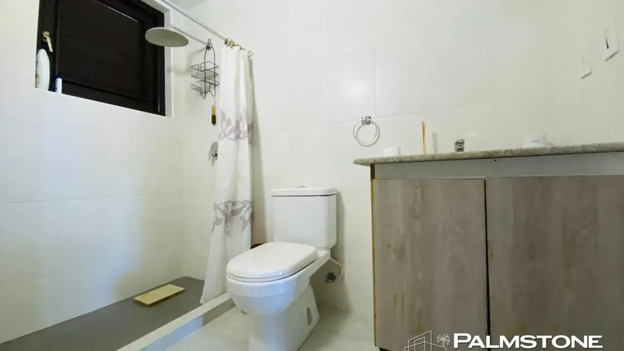 listing-42d35dda-39ed-48e8-a22a-3a60d1600529-210707829.jpg
