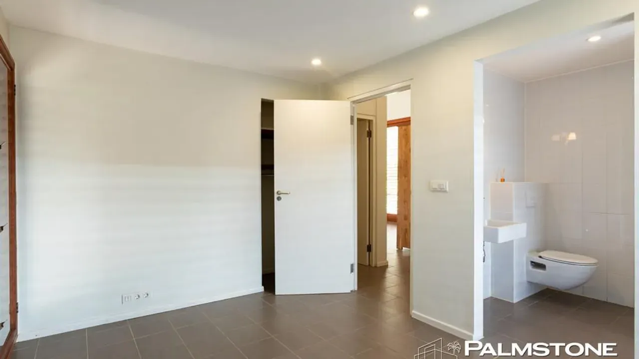 listing-12e86f0a-b919-41b8-b4d7-bd2d344c0dd8-210711683.jpg