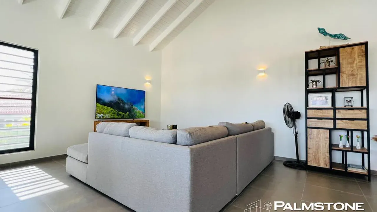 listing-c26e13ec-06de-43d7-a4ec-308fc7a7265b-210711565.jpg