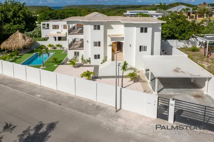 listing-d1b186b9-4027-465f-923f-14d142fd1e48-212221617.jpg