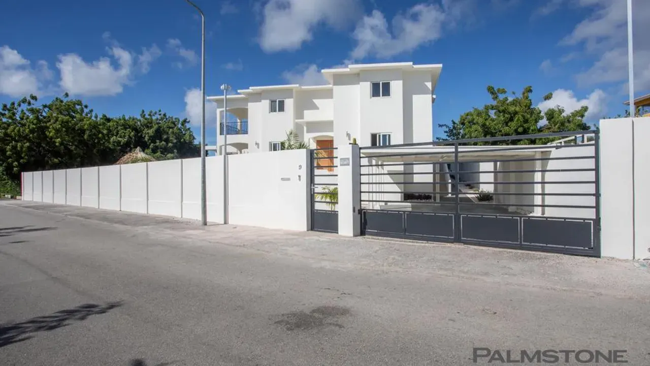 listing-c60d5611-d1ed-46bf-89bf-c3563915a439-212221621.jpg