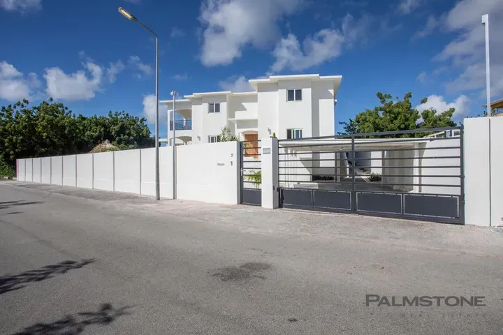 listing-c60d5611-d1ed-46bf-89bf-c3563915a439-212221621.jpg