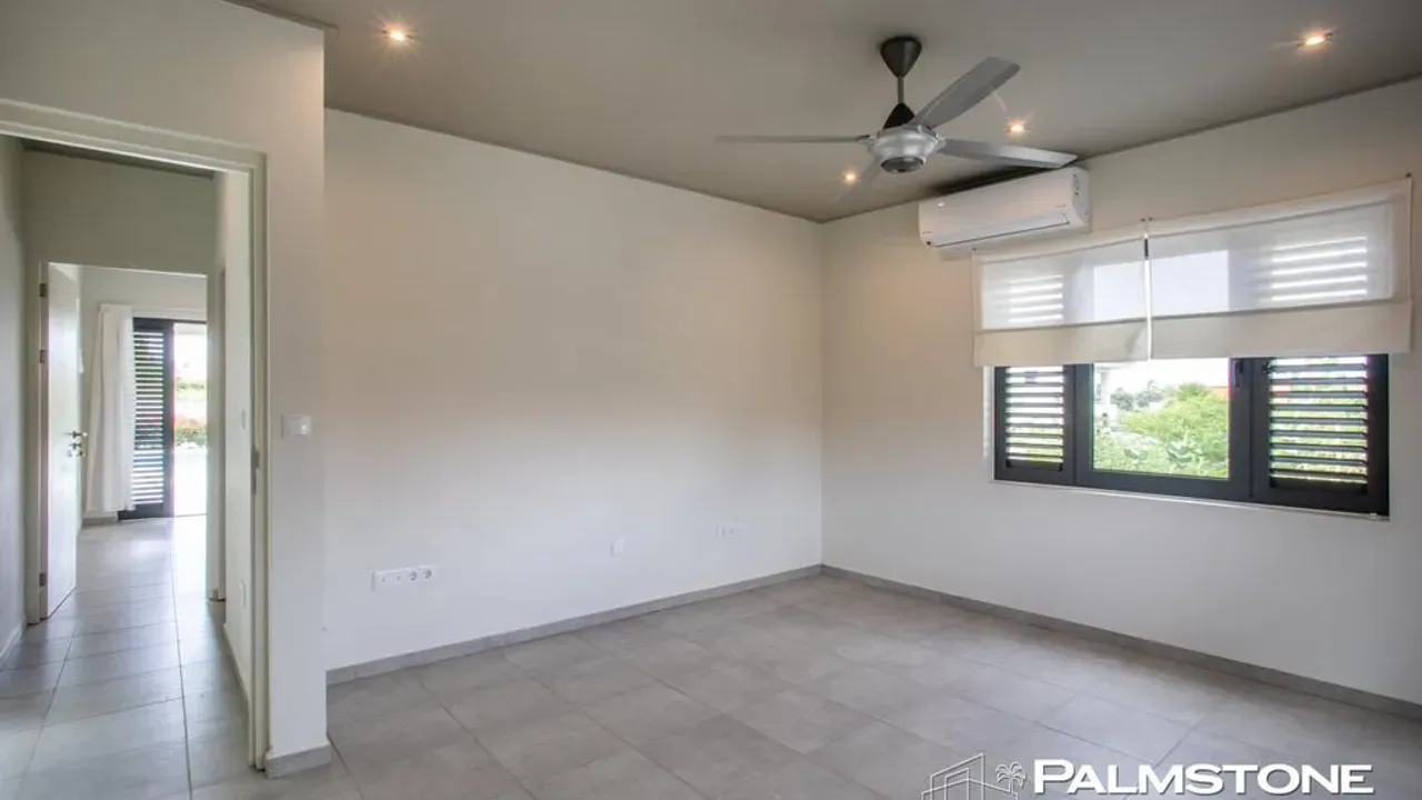 listing-f5c4eca8-e417-4273-9bdb-a79416b5bb25-210449957.jpg