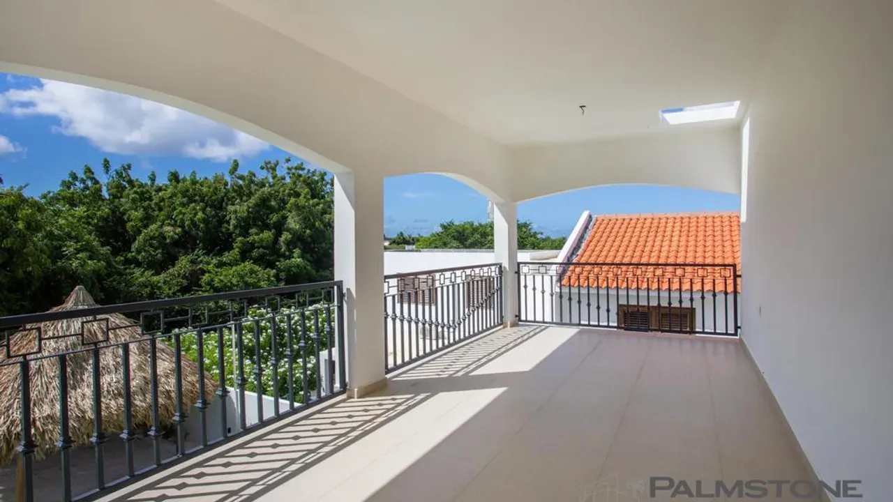 listing-e50bf3b1-94ce-4fdd-92a6-26ff44e93363-212221683.jpg