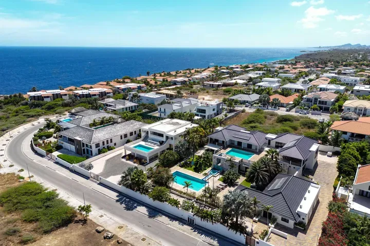 listing-b7c43483-cd1d-47a9-a8aa-1133fa33dc77-262677078.jpg