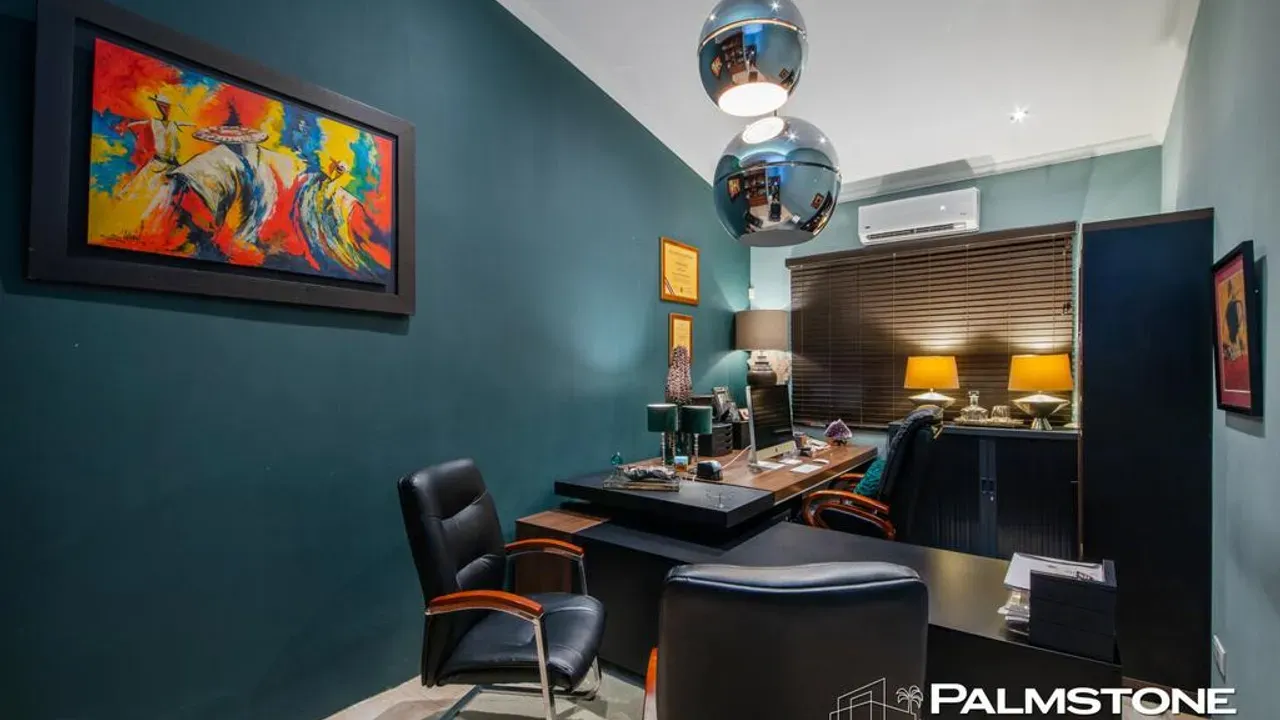 listing-e2e1b53a-c8d9-4b15-b9ec-cf841d93c790-212221331.jpg