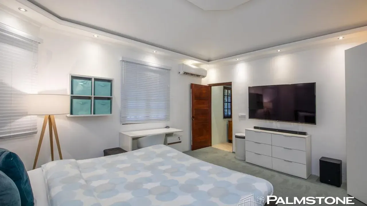 listing-3950dd9d-76b2-4232-882c-4cbc4981384c-212221351.jpg
