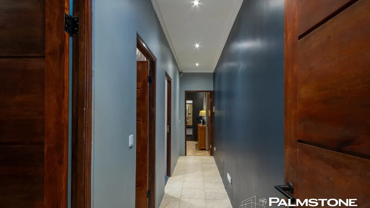 listing-75113604-e023-43c1-a33b-3fd86e83514d-212221365.jpg