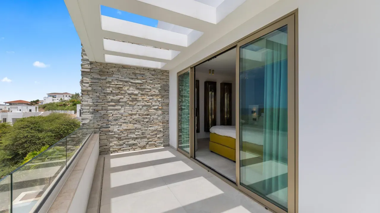 listing-83bfd806-ca8c-47cc-a9a8-e406fbb79818-245855990.jpg