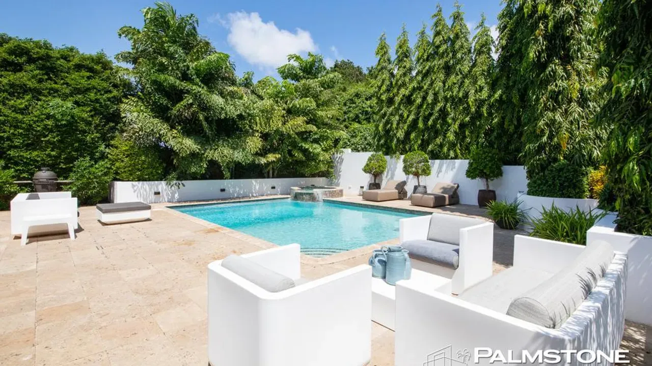 listing-8b3eeff8-79a2-4733-8dce-28a3403572db-212221377.jpg