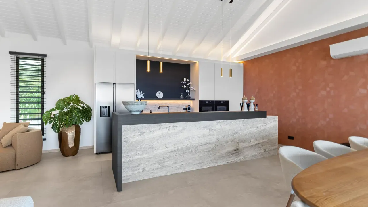 listing-38e7489a-391b-4dff-b933-7b22e9bc1b57-245854798.jpg