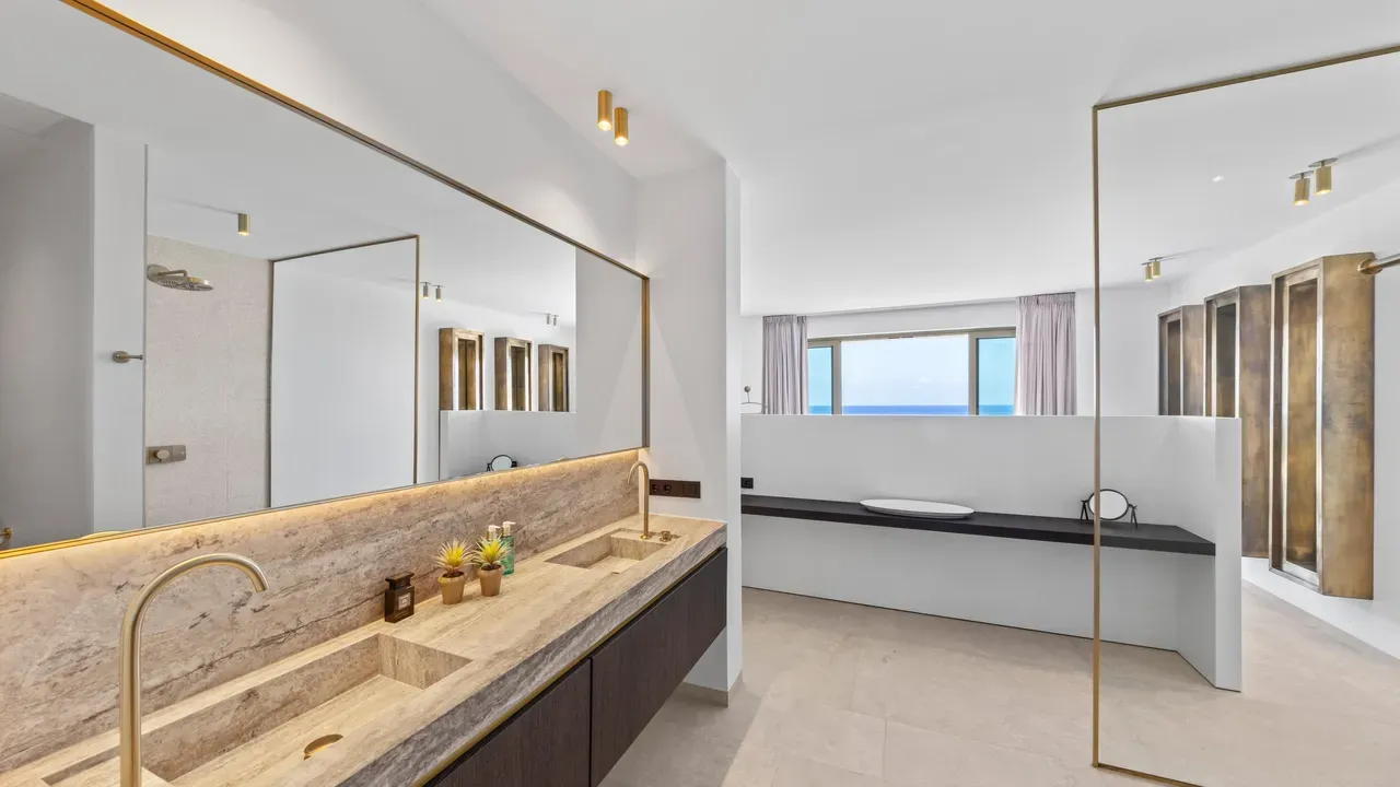 listing-5b826202-69ed-433c-a031-91922d8c97fc-245856022.jpg