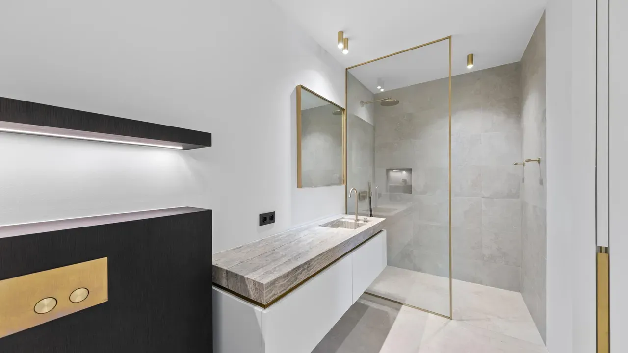listing-025e9c0a-c716-48e7-aada-37da278f5cbf-245855878.jpg