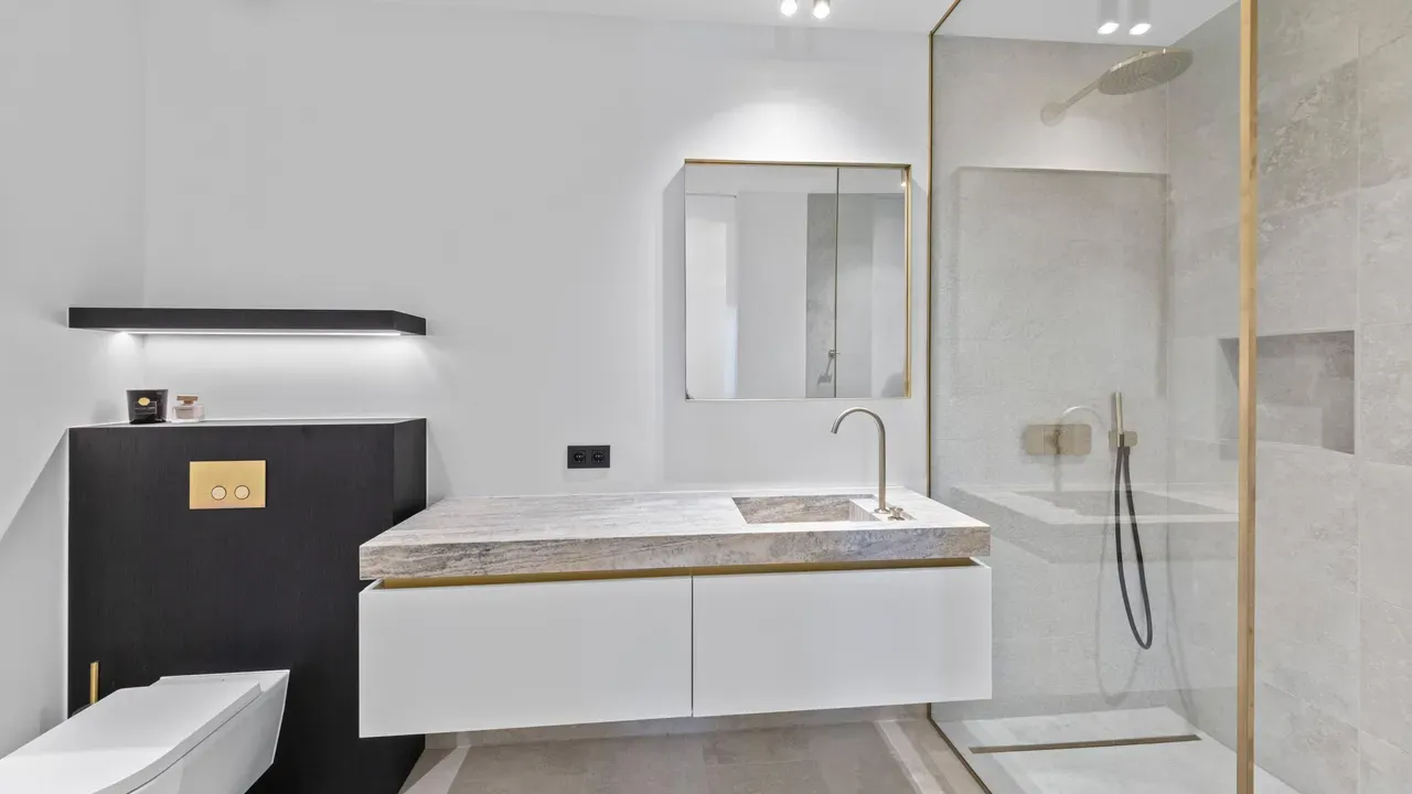 listing-36987887-6c5c-40e7-874c-a5496465b354-245855890.jpg