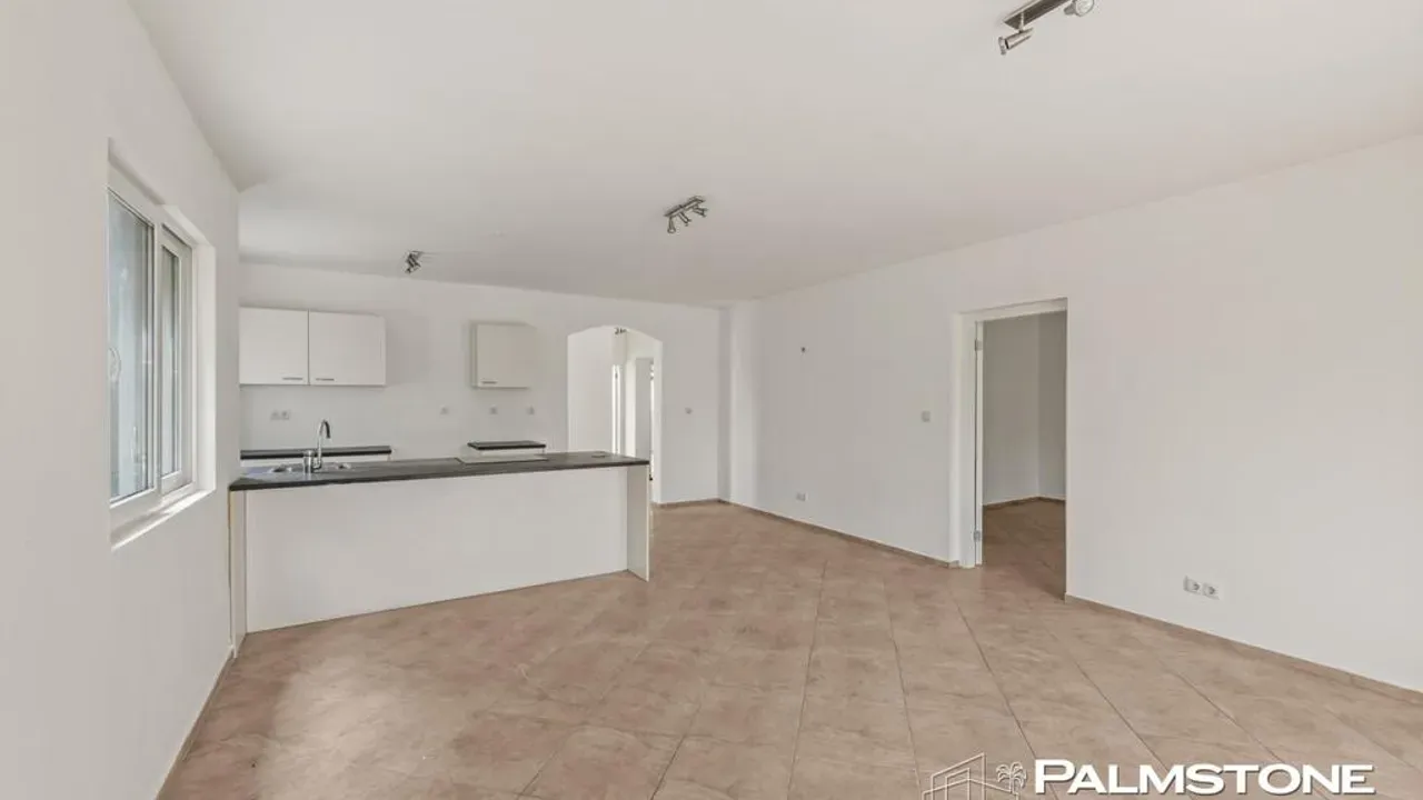 listing-b867258c-dbd3-44ff-b2ef-57e3c2489e30-216462449.jpg