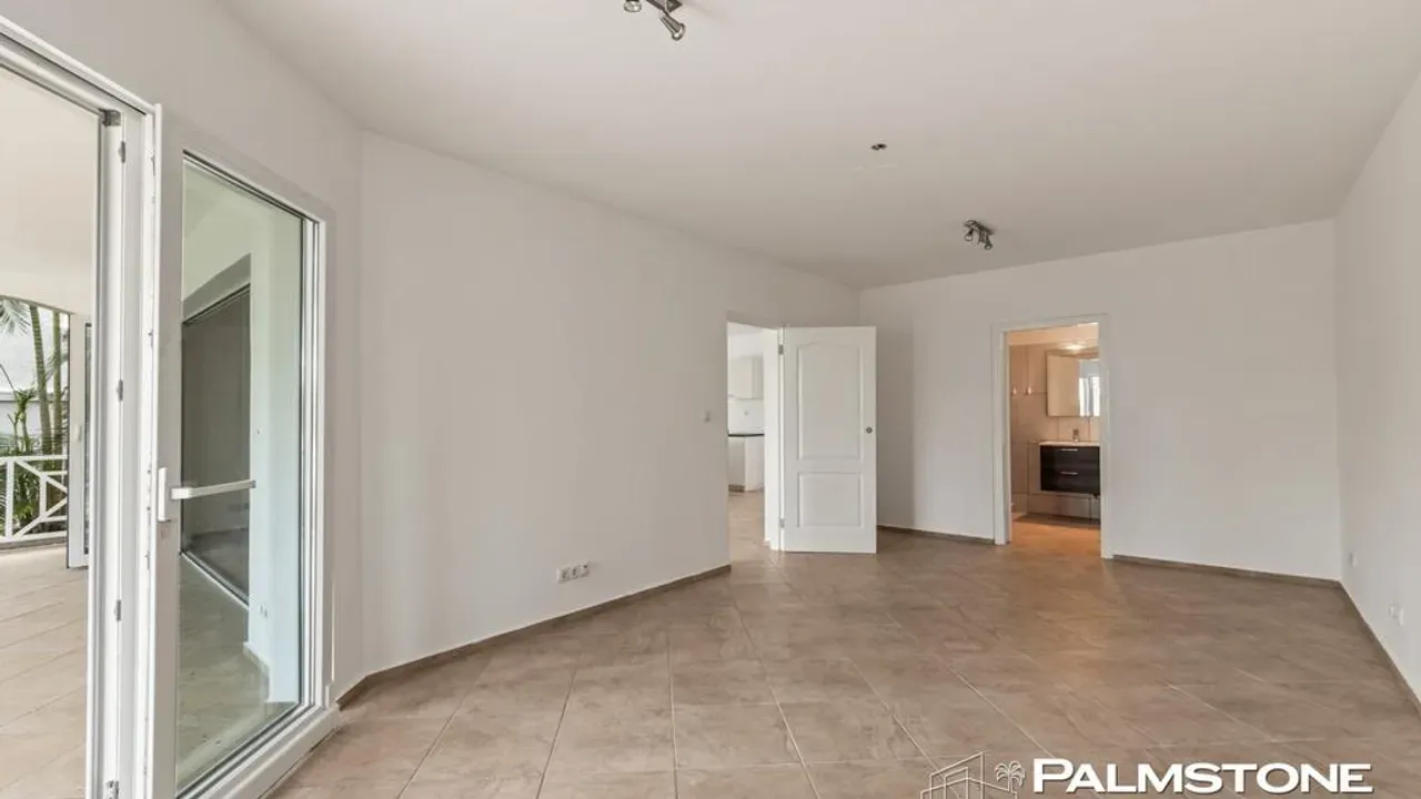 listing-01cba5f7-417f-48ff-8110-94ad4a39ba1e-216462461.jpg