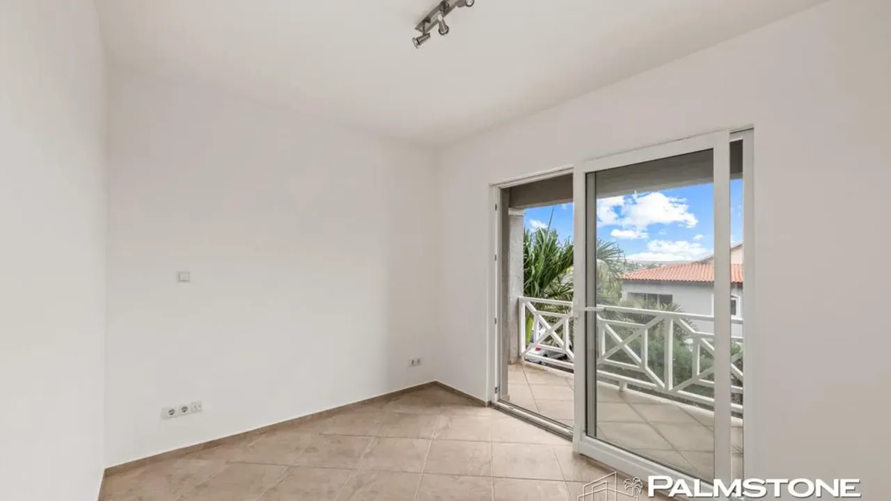listing-2dc35c32-ca8e-45ec-bf0d-8af76d5a30cc-216462465.jpg