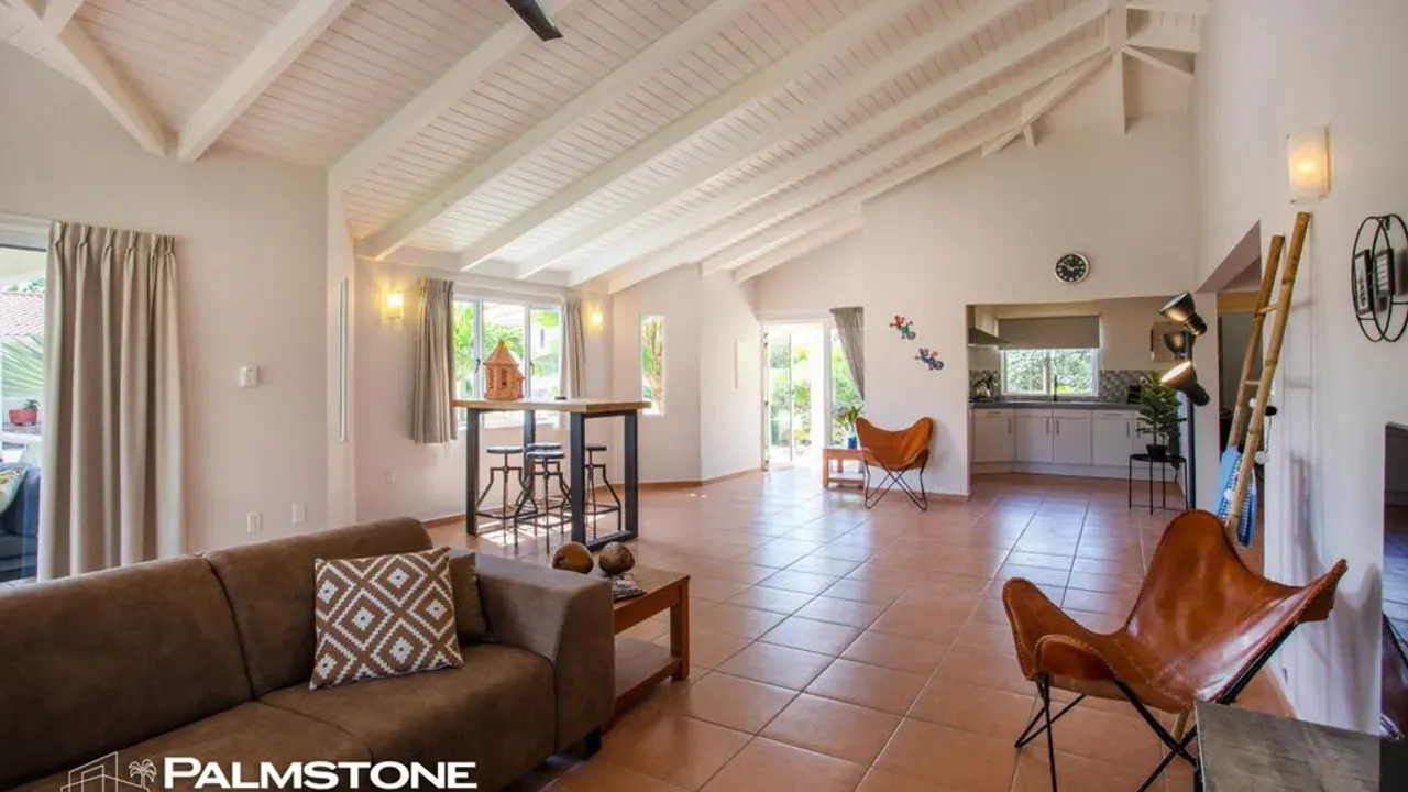 listing-e041f1d7-1947-4cf9-9b31-925ad2584061-210841481.jpg