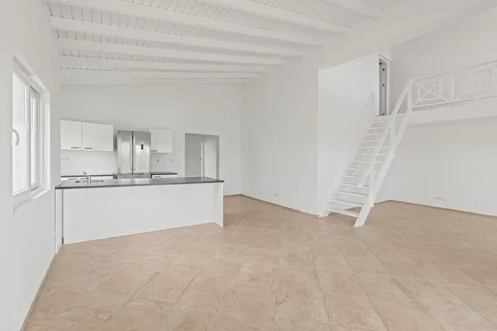 listing-8e8bb369-8a5a-4ce9-9a14-bb68fbc926e2-212306393.jpg