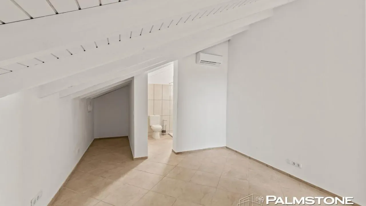 listing-a96a1e15-f199-4957-8139-02c6744f7a1c-212306389.jpg