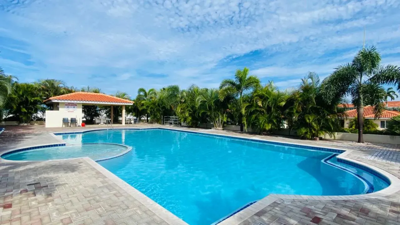 listing-f3f22894-2462-49d6-893f-627b32ba753b-210841525.jpg