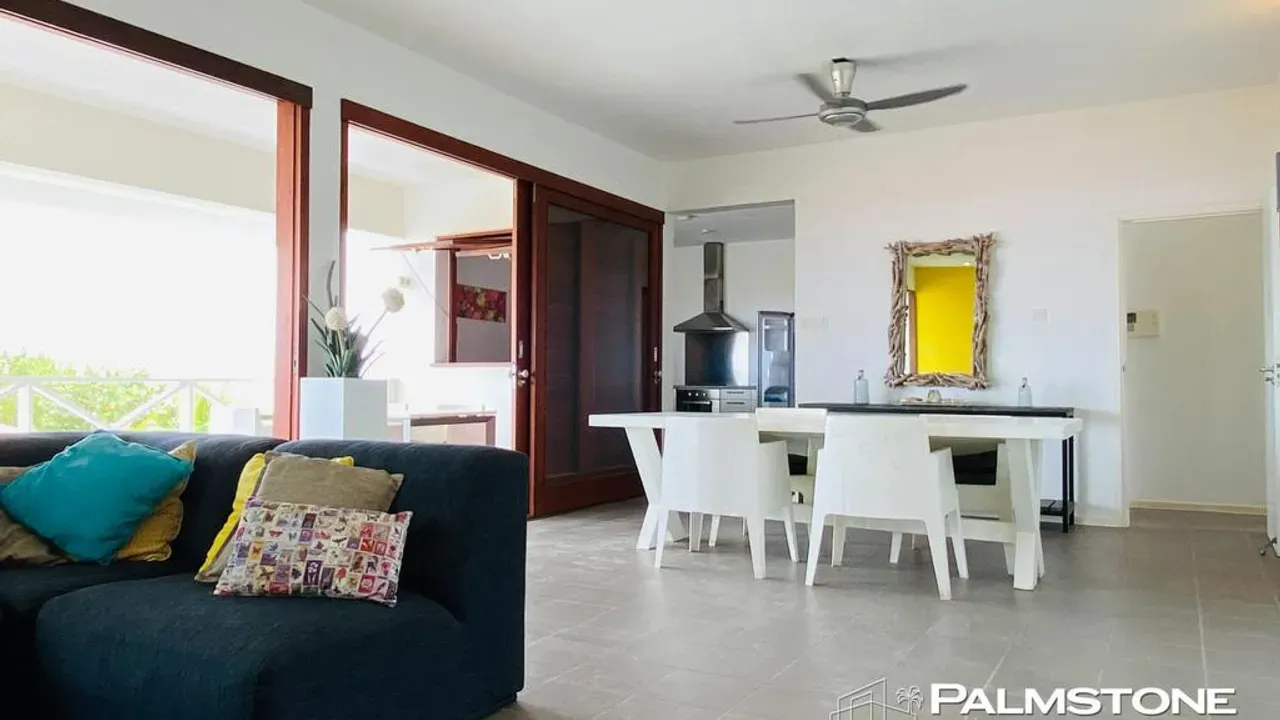listing-eeaa35cf-6009-4845-8f23-6a8222df2de1-210449673.jpg