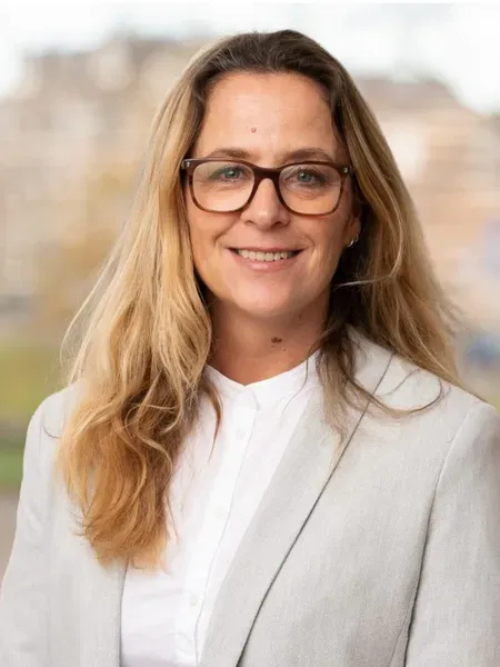Esther den Heldt