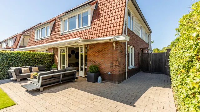 Foto 48 van Vlinderslag 72