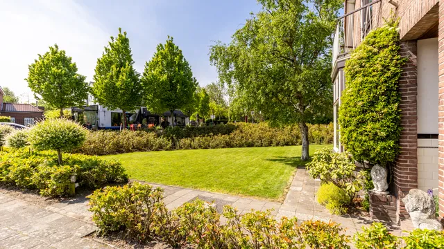 Foto 43 van Dorpsweg 2
