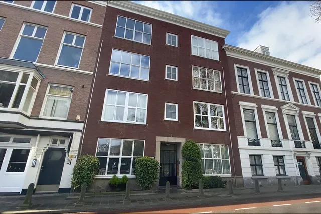 Photo 2 of Zeestraat 60C