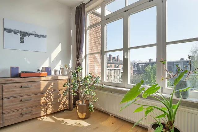 Photo 3 of De Moucheronstraat 8